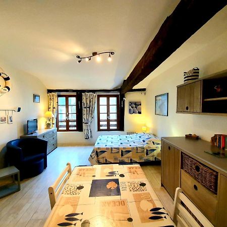 Studio Convivial En Plein Coeur Du Centre Historique De Vannes Apartment Екстериор снимка