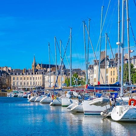 Studio Convivial En Plein Coeur Du Centre Historique De Vannes Apartment Екстериор снимка