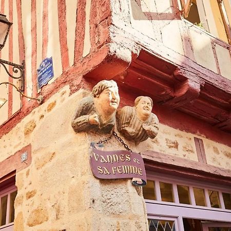 Studio Convivial En Plein Coeur Du Centre Historique De Vannes Apartment Екстериор снимка