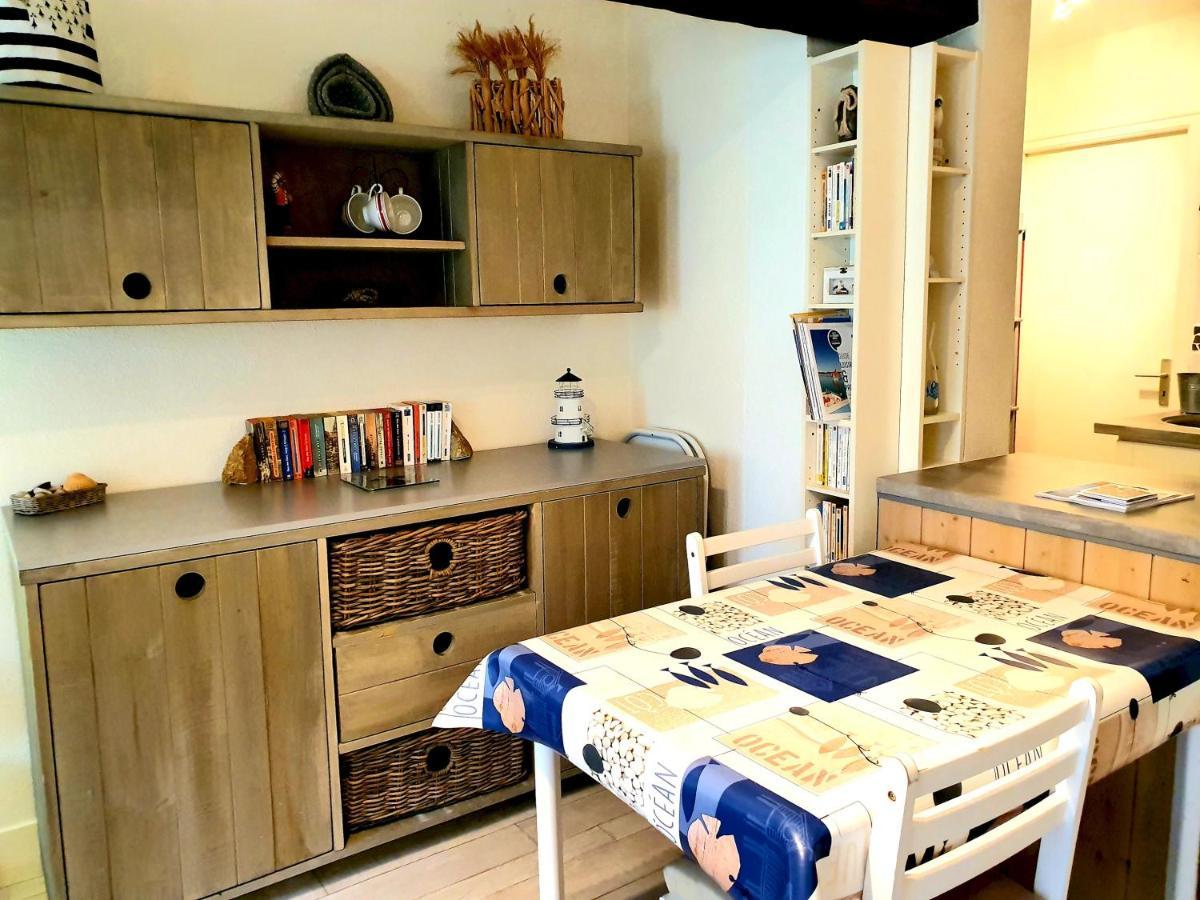Studio Convivial En Plein Coeur Du Centre Historique De Vannes Apartment Екстериор снимка
